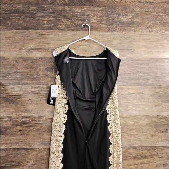Xscape Black Midi Dress with Elegant Cream Lace - Picture 5 of 10
